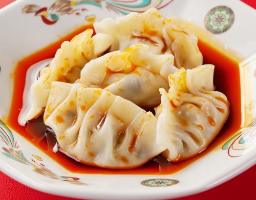 【ジューシーな餡が詰まった”台湾棒餃子】台湾屋台を再現したメニューが勢揃い！