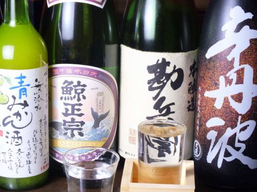 日本酒など各種ドリンク取り扱っております♪