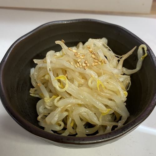 章魚和芥末 / 冰鮮雞 / 豆芽 Namul