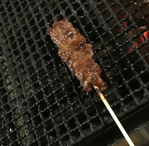 Grilled Beef with Garlic Sauce