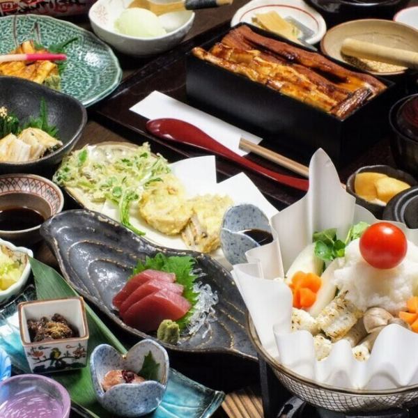 昼も夜も！季節の食材をふんだんに使用した色彩豊かな会席コース