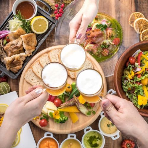 【お得に利用可能】当日利用も大歓迎♪2000円で時間無制限飲み放題！！！