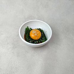 やみつきニラ玉ユッケ