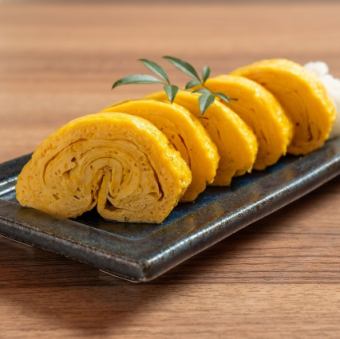 魚介出汁で仕上げた出汁巻き玉子