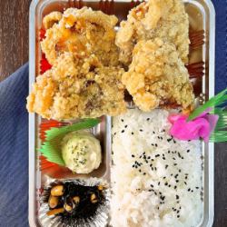 唐揚げ弁当　3個入り　※サラダ付き