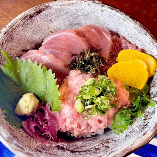 本まぐろ＆ネギトロ丼