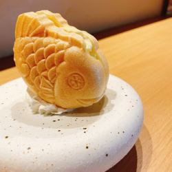 Taiyaki Monaka Ice Cream Choice of Ice Cream (Matcha OR Vanilla OR Houjicha)