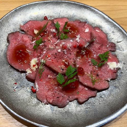 牛タンのカルパッチョ～醤油のジュレとすりおろし山わさび～