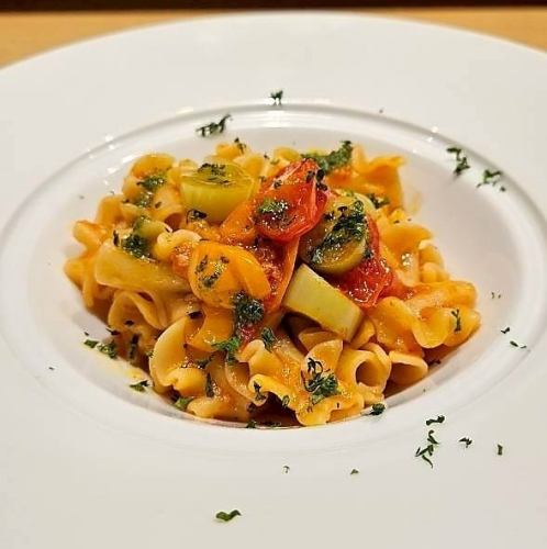 トマト・トマト・トマト ~ショートパスタを使ったフレッシュトマトのソース