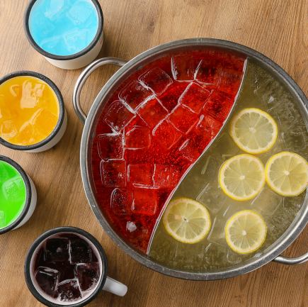 大人気!火鍋サワー!90分880円で火鍋サワー飲み放題!ハイボールとサワーを2種選んで飲む!