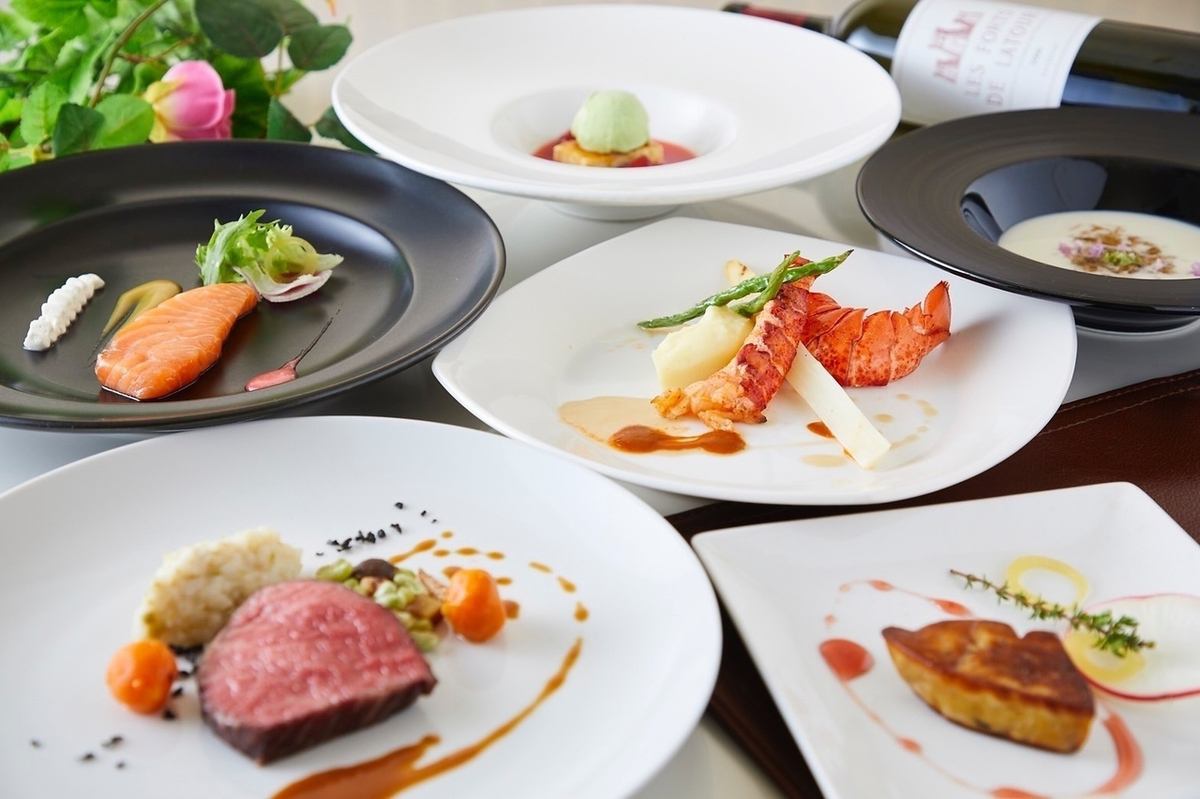 シェフの味わい深い料理を大切な方と。最高のひとときを…