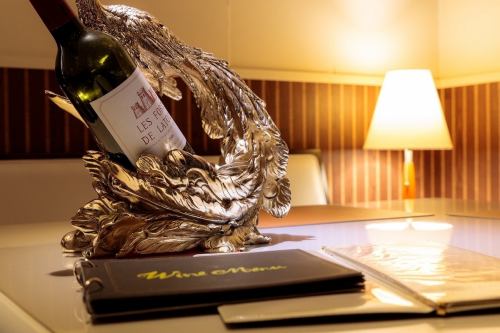 We offer attentive service and thoughtful service. Leave your celebrations to us.