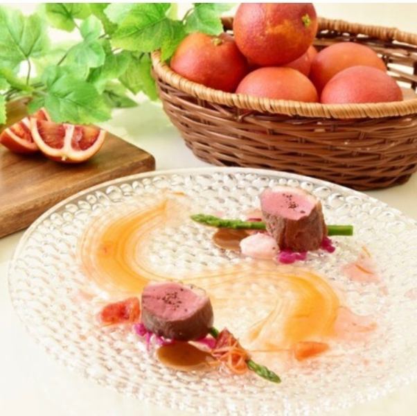 1日3組限定【季節ごとのこだわりを楽しめるコース料理をご用意】メッセージ付ミニホールケーキも追加可！