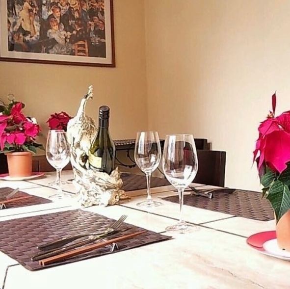 シェフの味わい深い料理を大切な方と。最高のひとときを…