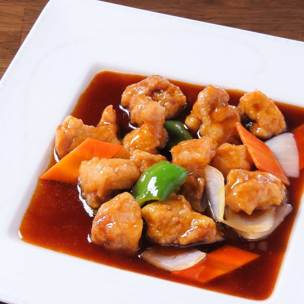 赤壁自慢の絶品【酢豚】！ご飯が進む、やみつきの美味しさ。