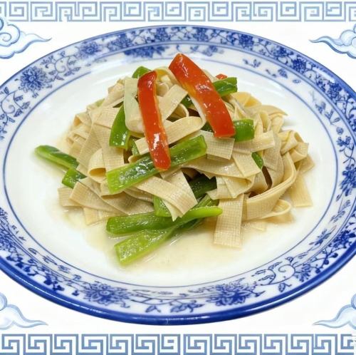 干し豆腐とピーマン炒め
