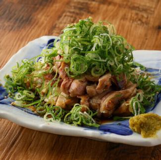 モモ肉たたき葱まみれ