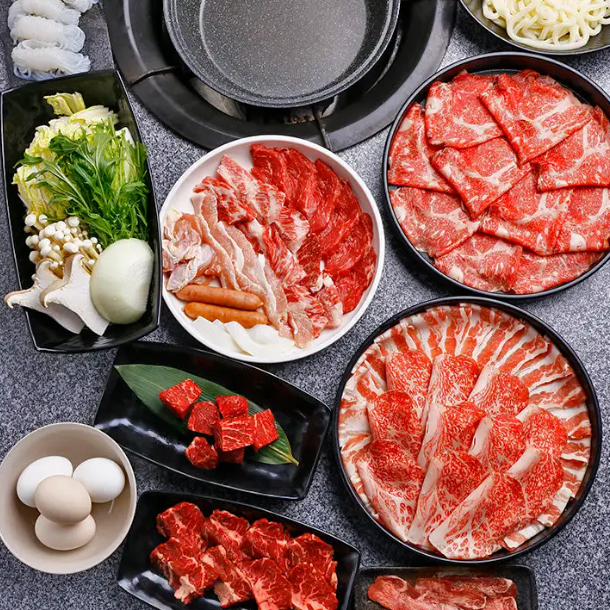 All-you-can-eat Kuroge Wagyu beef yakiniku, sukiyaki, and shabu-shabu from 4,180 yen (tax included)!