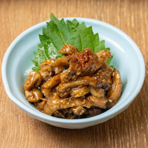 鶏皮せせりの旨味噌和え