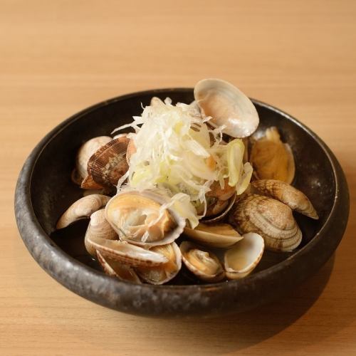 Steamed bamboo clam