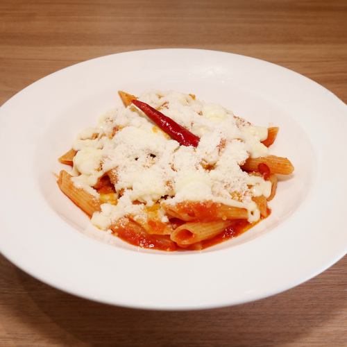 Penne Arrabbiata（辣），適合起司愛好者