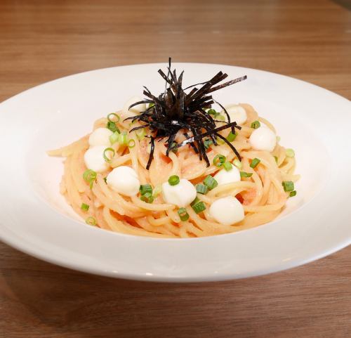 Cod roe spaghetti with mozzarella cheese