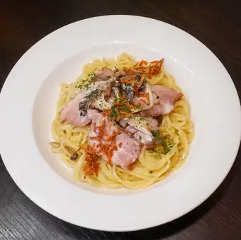 Duck and Gorgonzola cheese in a special cream sauce