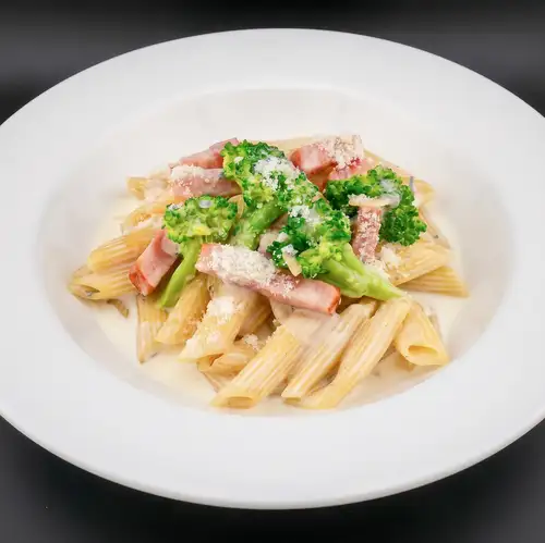 Penne with Gorgonzola Cream