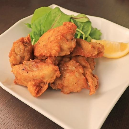 お酒がすすむ！サクサク＆ジューシー～フライドチキン～（5個）