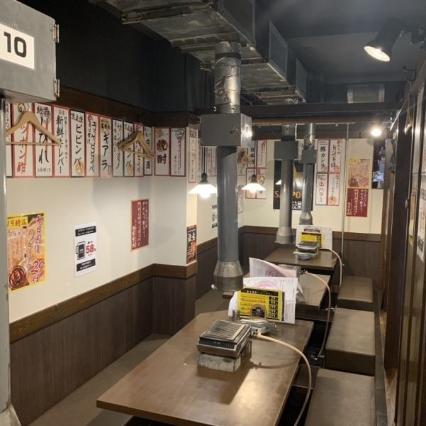 【宴会最大42名様まで】明るく開放的な店内でご宴会はいかがでしょうか★最大50名様まで貸切できます！宴会に最適なコースや飲み放題もご用意しております！お店スタッフへご相談ください。毎日ドリンクがお得♪詳細はドリンクページへ！