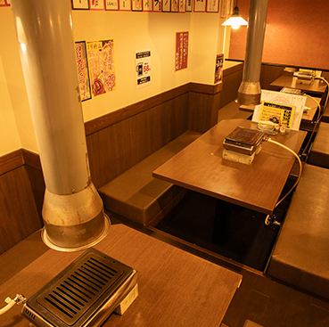 明るく開放的な店内◎ワイワイにぎやかなお店です！コンパや少人数の宴会もOK♪貸切は50名様まで対応可能です！ご予約はお早めに！