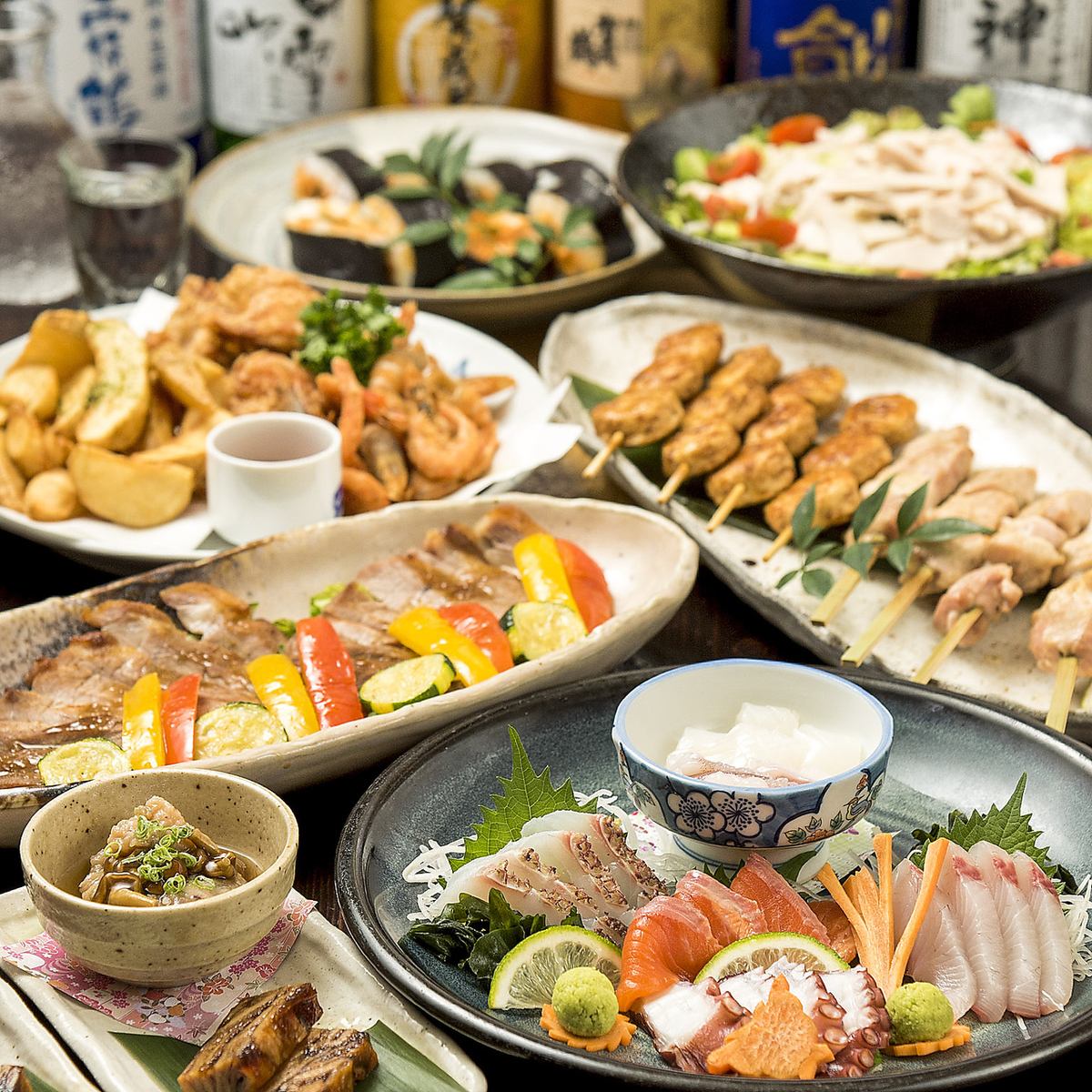 宴会套餐2小时无限畅饮4500日元起♪有8人以上的私人榻榻米房！