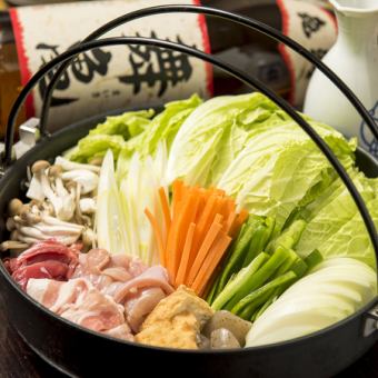 [2 hours all-you-can-drink included ◆ Sashimi, meat, and sake hotpot ◎] <6 dishes in total> Sake hotpot course 4,500 yen (tax included)