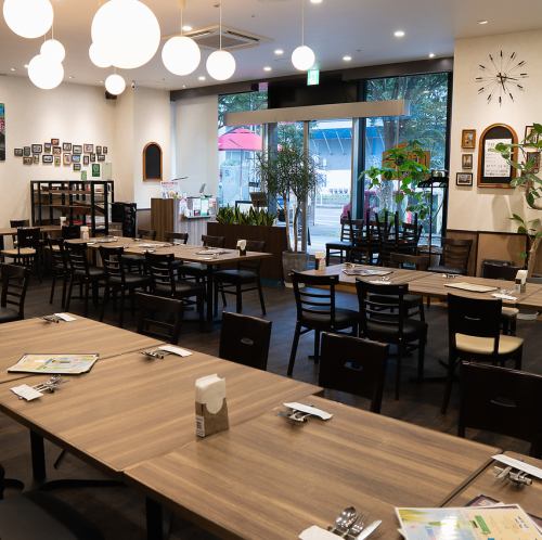 多様なテーブルレイアウト