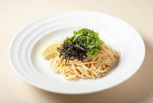 Japanese-style pasta with cod roe or spicy cod roe and squid, and green perilla leaves / Spicy cod roe and shimeji mushrooms, and green perilla leaves in a dashi soy sauce broth / Traditional Neapolitan pasta