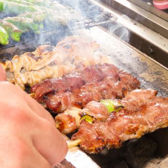 [Easy party course] 6 dishes including 5 grilled offal and snacks, 2 hours of all-you-can-drink draft beer included, 4,000 yen