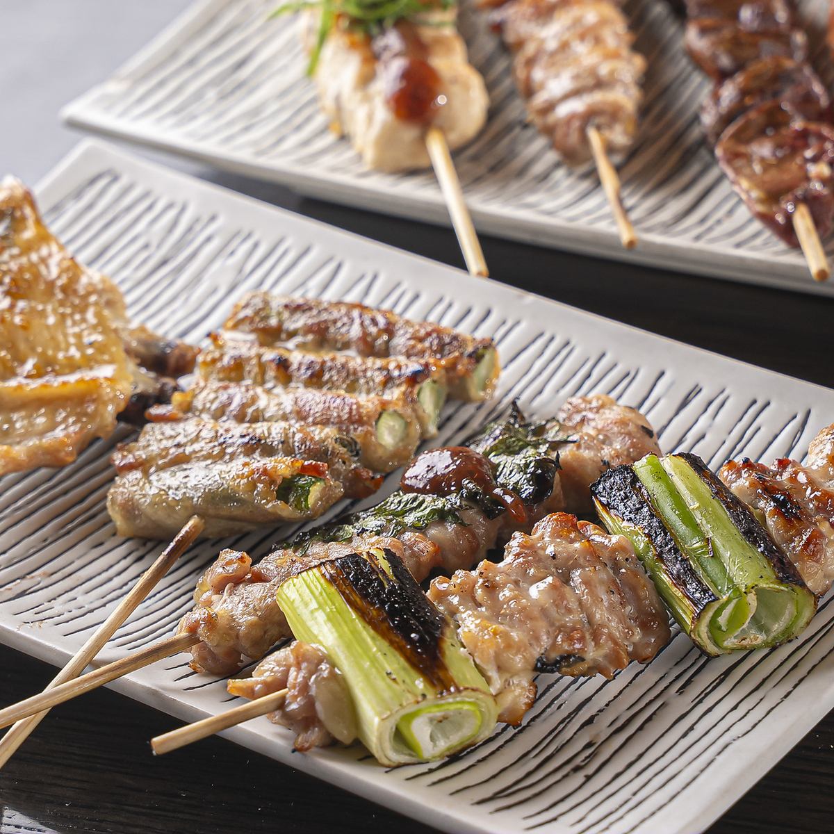 備長炭で焼き上げた串焼きを堪能!全12品おひとり様2,750円~