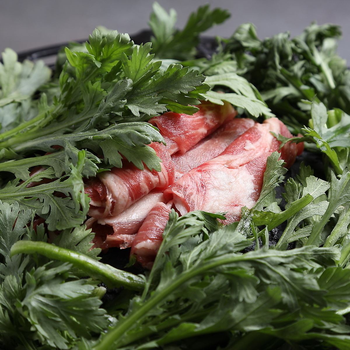 春菊を中心に季節の野菜をたっぷり楽しめるヘルシーメニュー！