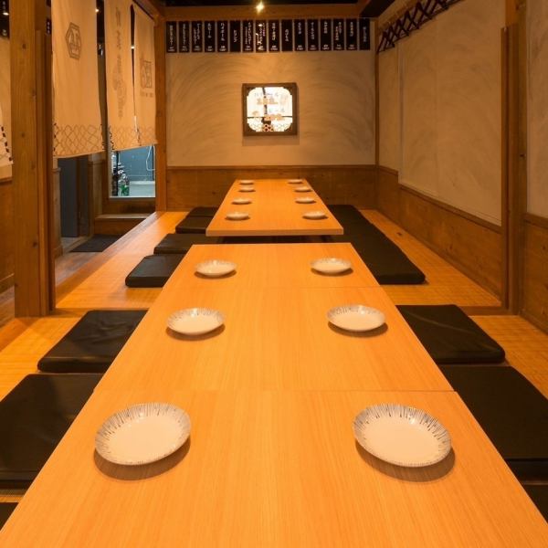 【完全個室完備◎最大15名宴会も◎】2名様～個室多数あり◎掘りごたつ宴会席ございます！食べ飲み放題2780円～。コスパが自慢のとり酒場は皆さんの飲み会を応援します！熊本下通での飲み会、焼き鳥、単品飲み放題、もつ鍋、巻き串などお探しのお客様は安い、美味いが自慢の活気あるとり酒場で決まり♪