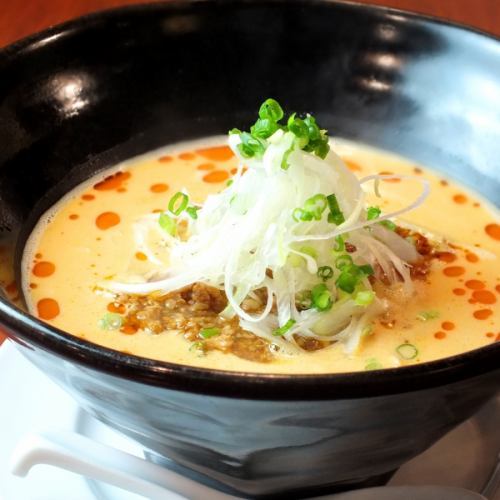 Commitment to tantan noodles