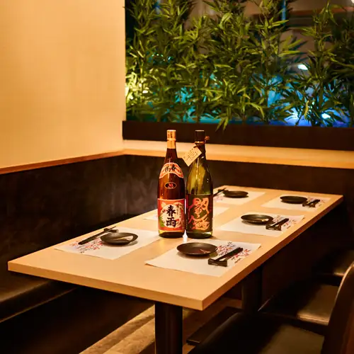Private rooms available for small groups♪