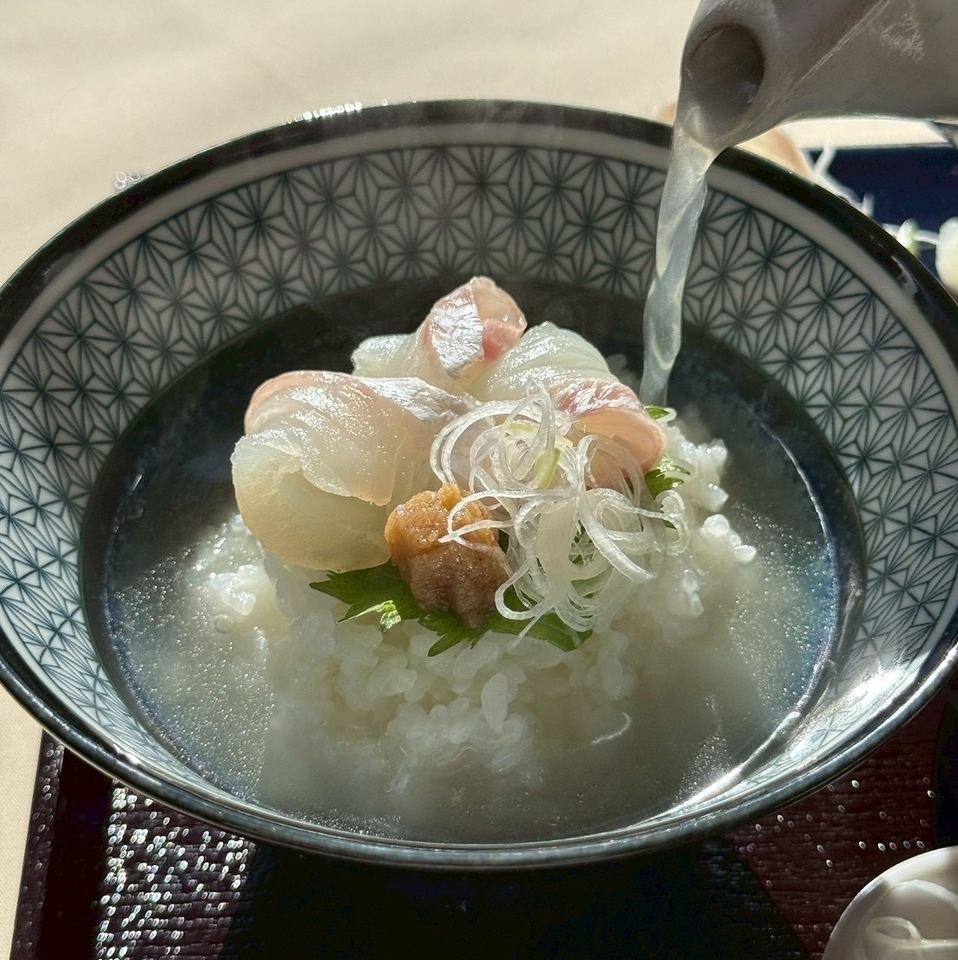 鯛茶漬け定食がおすすめメニュー