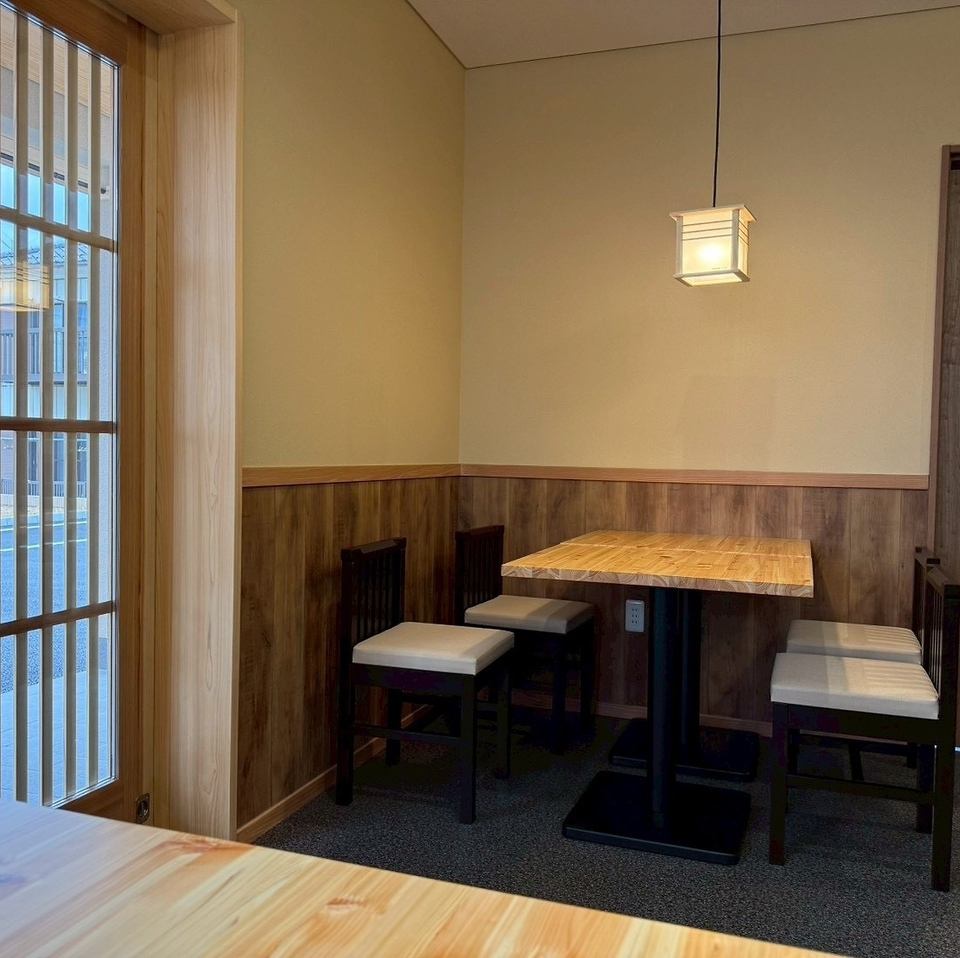 広々とした店内でご家族と素敵な時間を