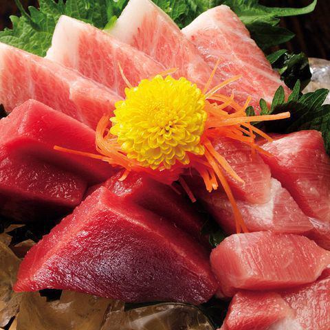 You can lavishly eat everything from bluefin tuna to big fatty tuna!