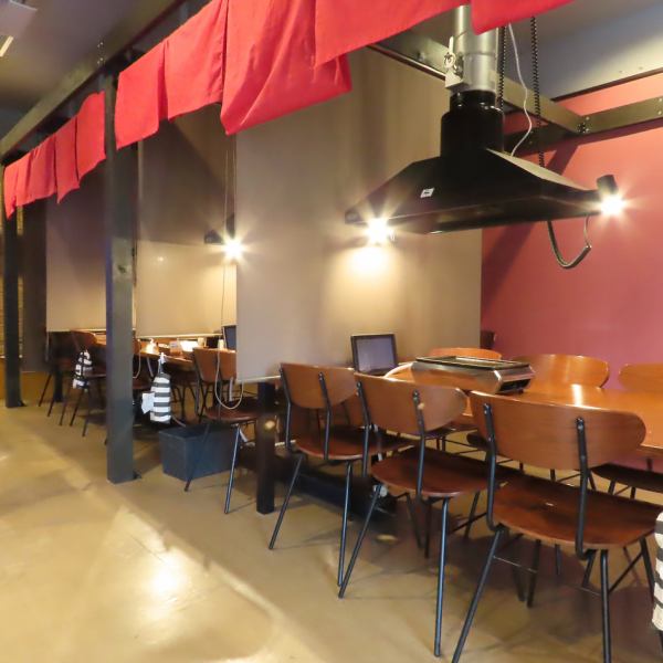 We have prepared table seats where you can enjoy your meal slowly in a calm atmosphere ◎ It is perfect for gatherings with family and friends, banquets and girls' associations.Make your reservation early! We also have various banquet courses that match the scene, so please enjoy yakiniku at your leisure.