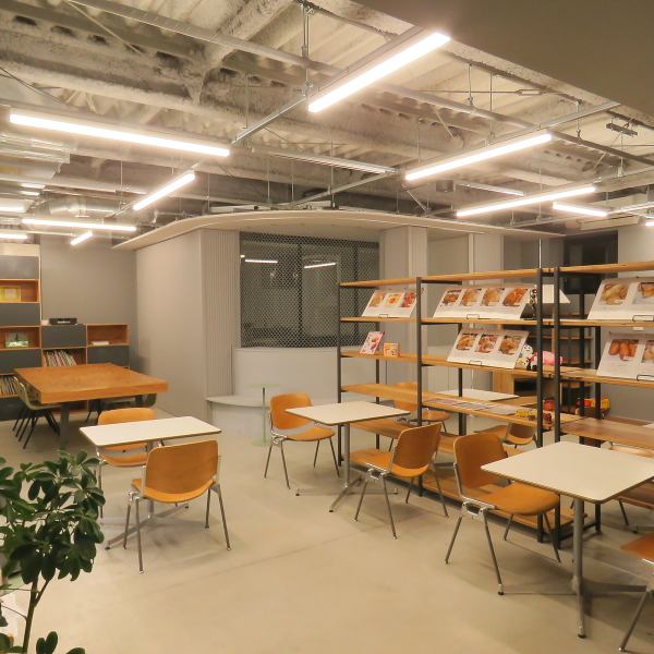 【幅広くご利用いただけるよう、温かい雰囲気づくりを大事にしています】お一人様からママ友はもちろん、最大15名様まで貸し切りも可能です。(立食の相談も可能です)心安らぐひとときをお過ごしいただけるよう細やかな気配りを大切にして、心を込めたおもてなしと、お客様がゆったりとくつろげる空間作りを心がけています。