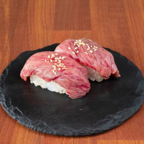 소스 절임 붉은 고기 볶은 고기 초밥