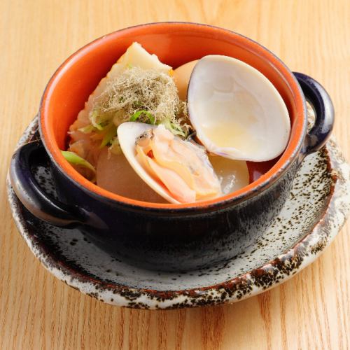Assortment of 3 kinds of shellfish broth oden