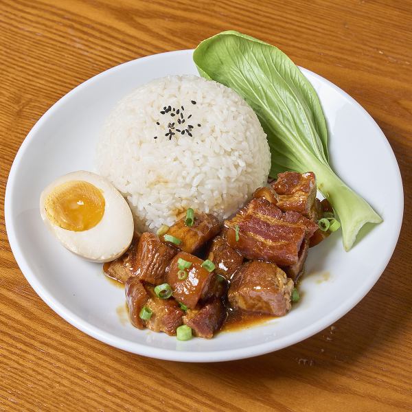 《とろける豚肉》と《絶品のタレ》が絶妙なハーモニーが味わる【ルーローハン】をご堪能ください◎