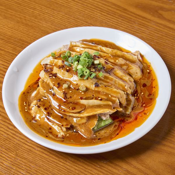 本場の味に舌鼓！ヘルシーで美味しい【棒棒鶏】で食欲増進、間違いなし◎